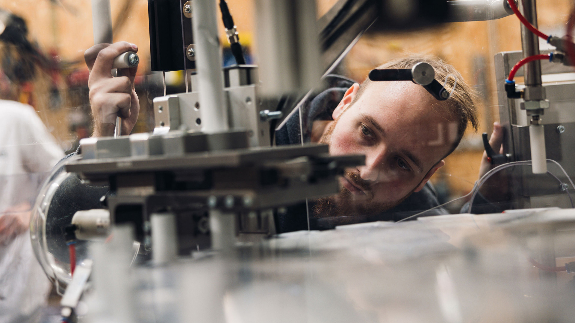 Unetter engineer, behind the scenes